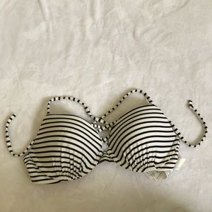 Hollister bathing suit top